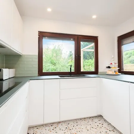 Detached House In Fellbach Near Stuttgart * 펠바흐