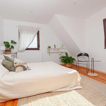 בית נופש Detached House In Near Stuttgart *