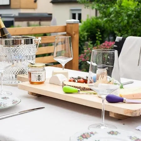 펜션 Detached House In Fellbach Near Stuttgart