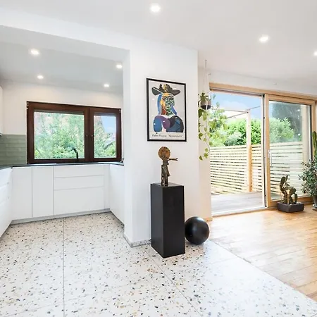 Detached House In Fellbach Near Stuttgart 펜션 펠바흐